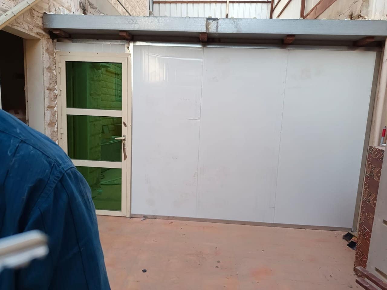 ساندوتش بانل جدة 2026 – الدليل الأقوى للملاحق والهناجر والغرف الجاهزة