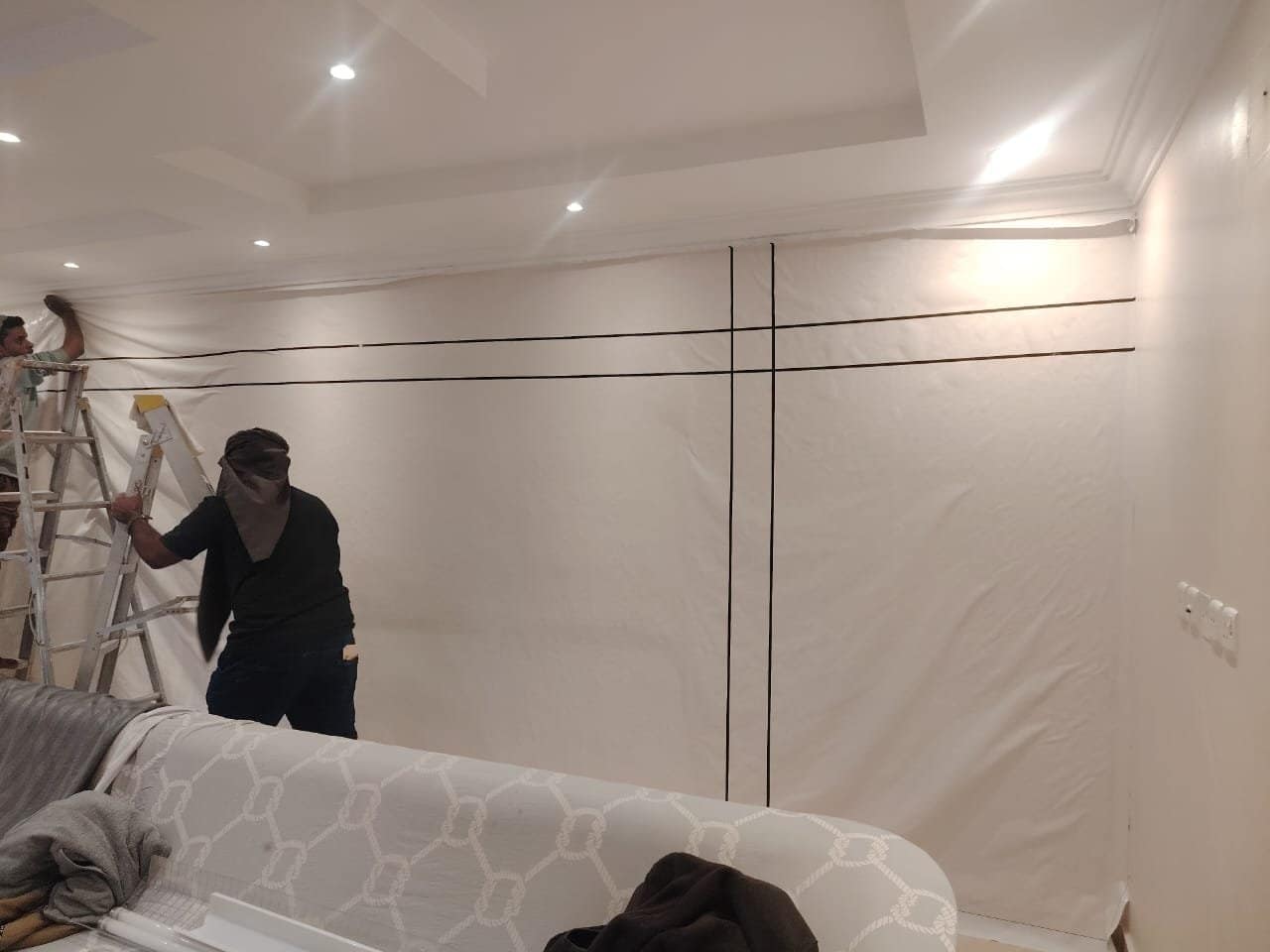 دهانات وديكورات الرياض فوم جدران الرياض – صورة توضيحية عن دهانات وديكورات الرياض